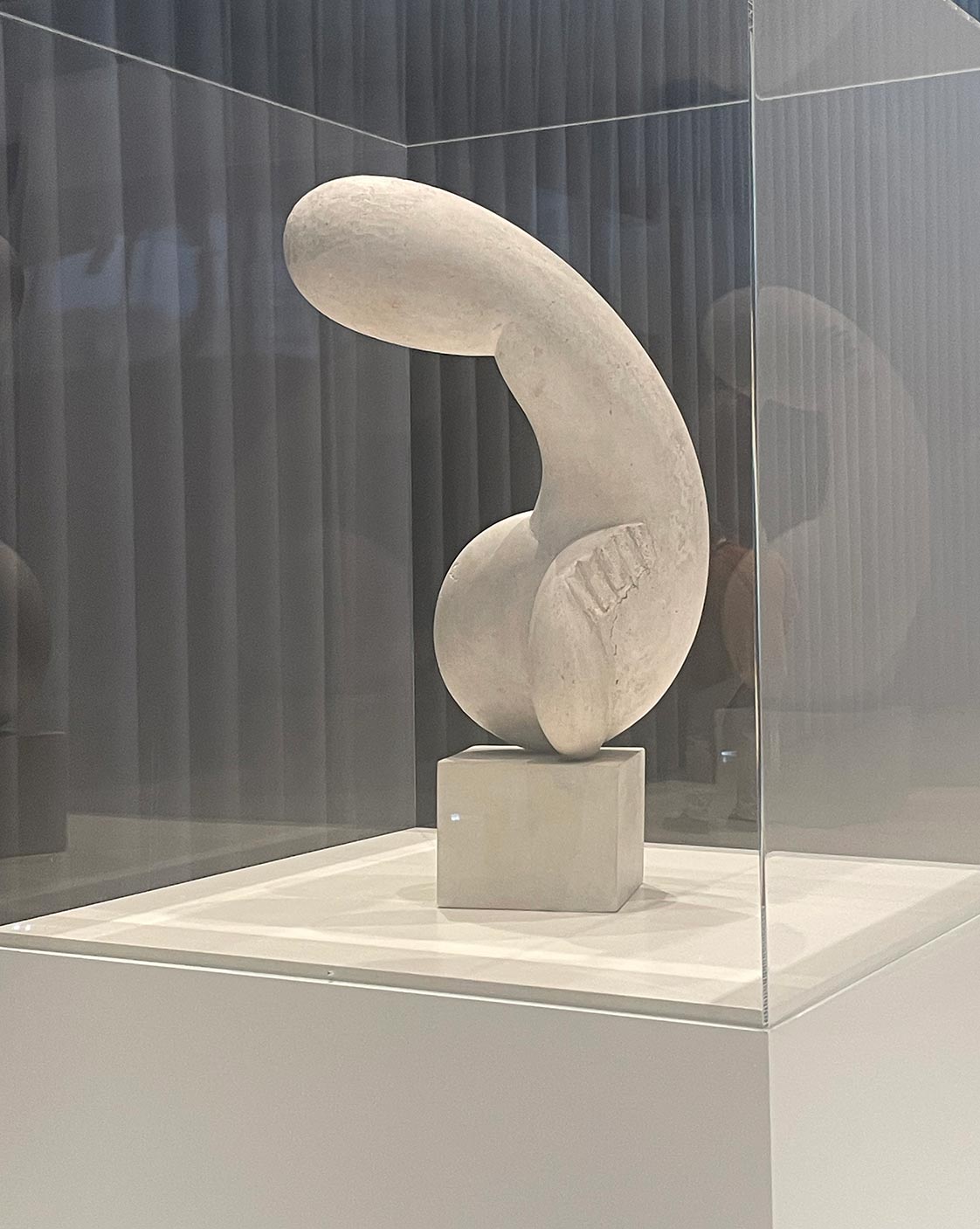 Brancusi Ausstellung und Skulpturen